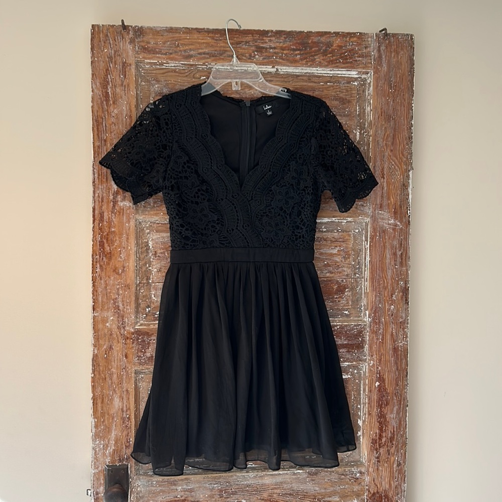 Women’s dressy black cocktail dress. Size Small